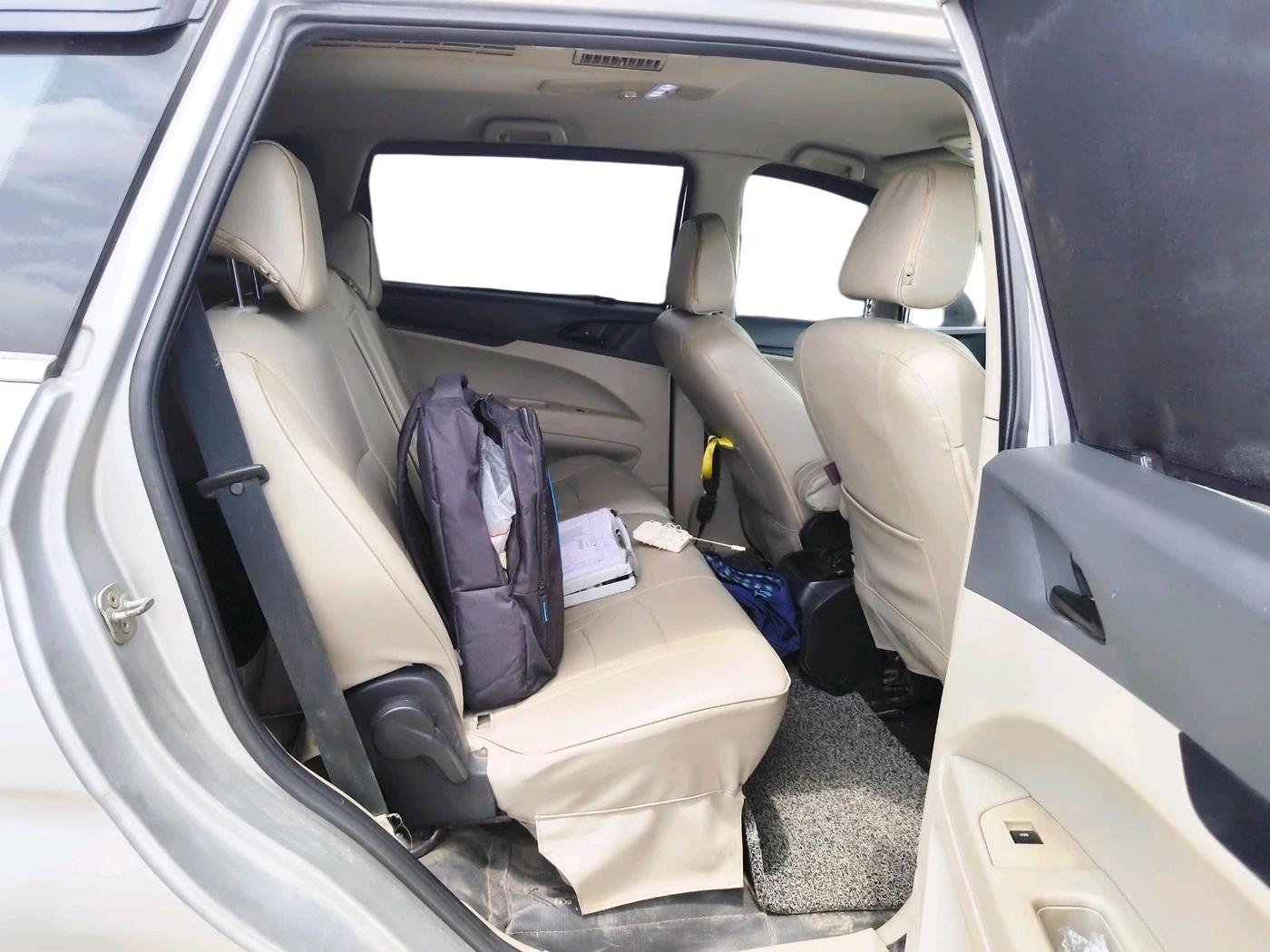 2018 Mahindra MARAZZO M2 8 STR, Diesel, Manual, 1,25,496 km, interior