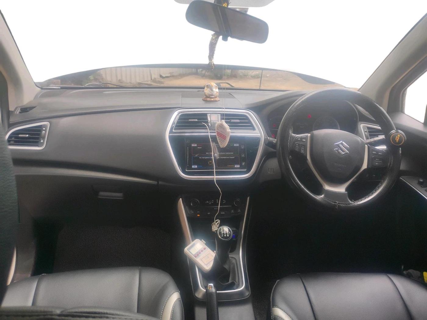 2017 Maruti S Cross ZETA 1.3, Diesel, Manual, 1,13,273 km, interior