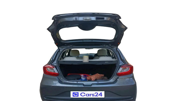 2024 Tata TIAGO EV XZ PLUS TECH LUX LONG RANGE, Electric, Automatic, 32,057 km, exterior