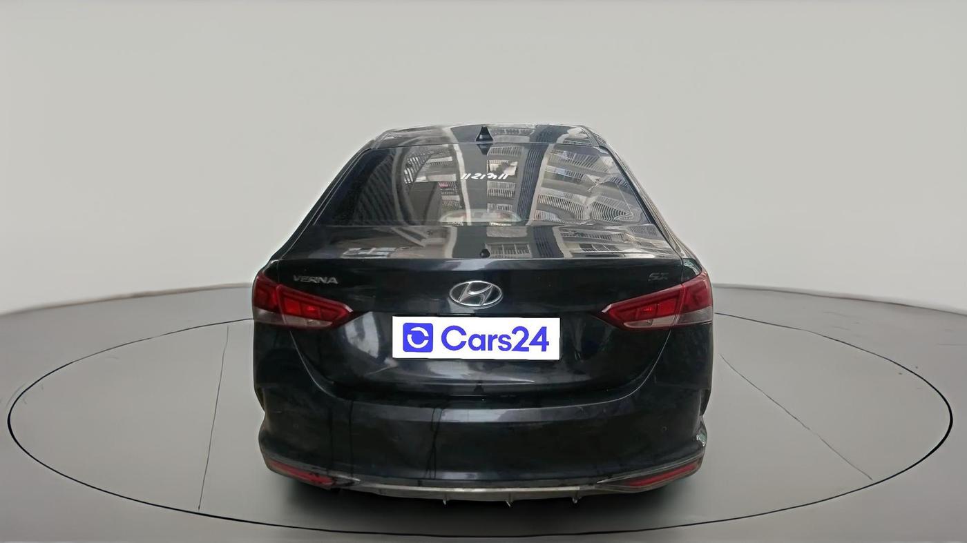 2022 Hyundai Verna S PLUS 1.5 VTVT, CNG, Manual, 1,37,599 km, exterior