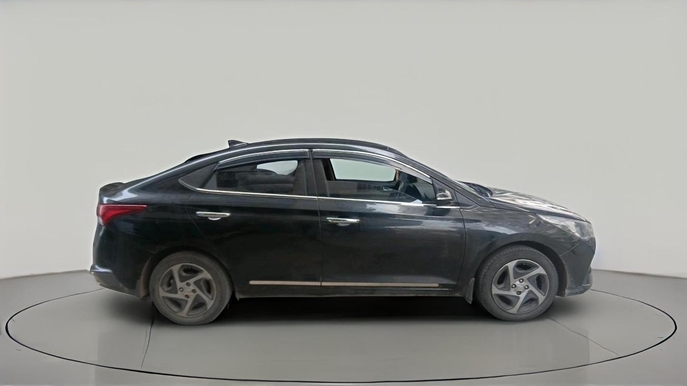 2022 Hyundai Verna S PLUS 1.5 VTVT, CNG, Manual, 1,37,599 km, exterior