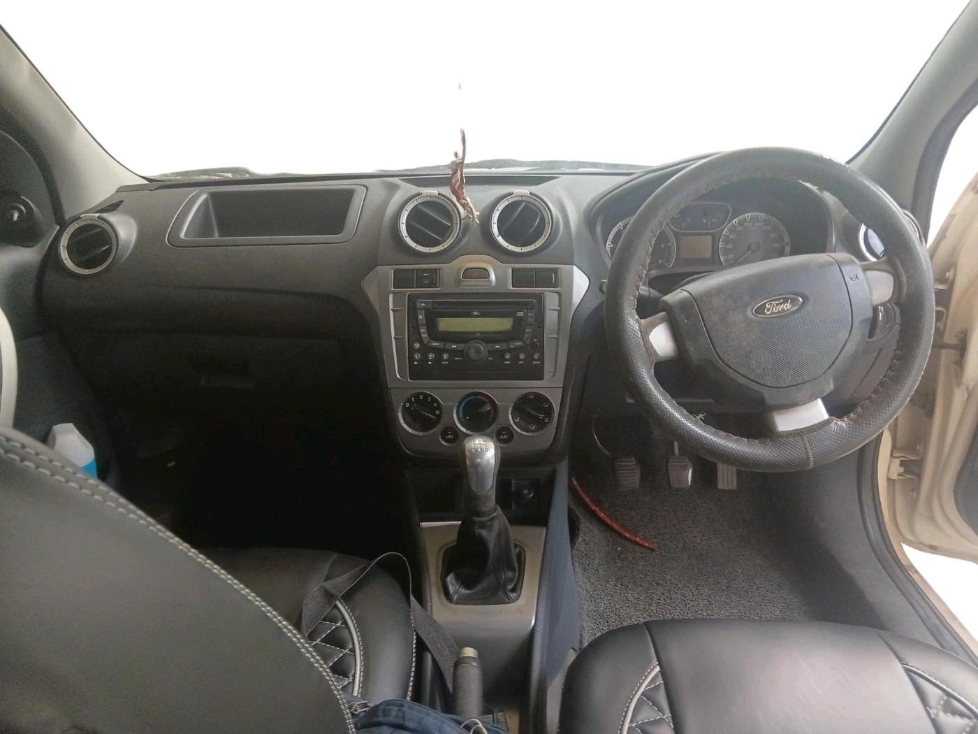 2011 Ford Fiesta Classic CLXI 1.4 DIESEL, Diesel, Manual, 1,38,001 km, interior