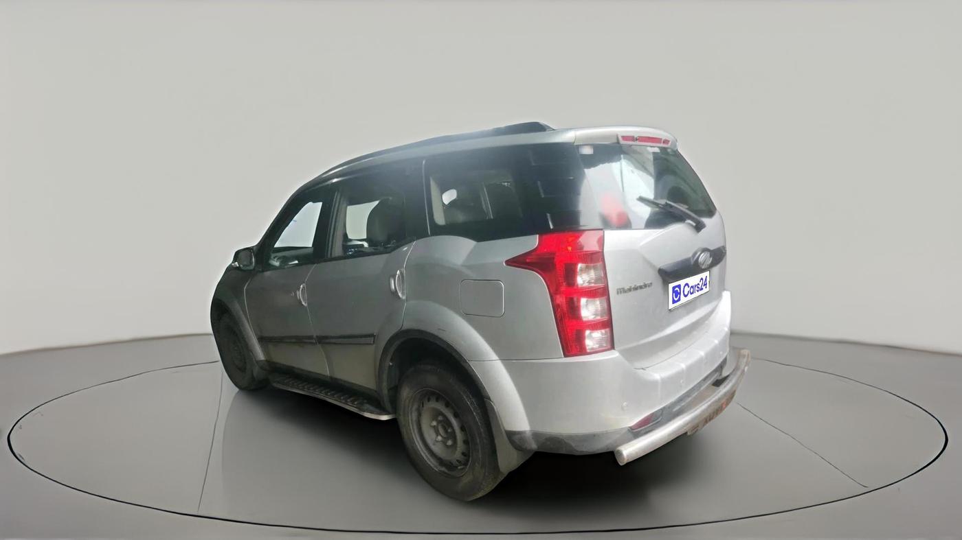 2018 Mahindra XUV500 W6, Diesel, Manual, 94,985 km, exterior