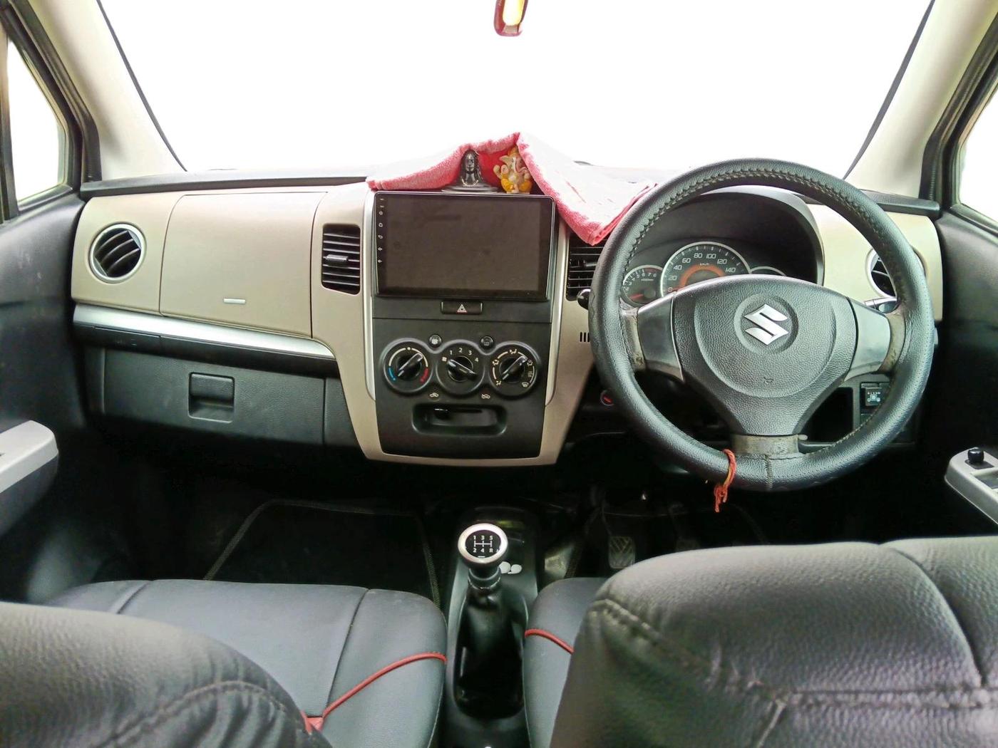 2013 Maruti Wagon R 1.0 VXI, CNG, Manual, 90,232 km, interior
