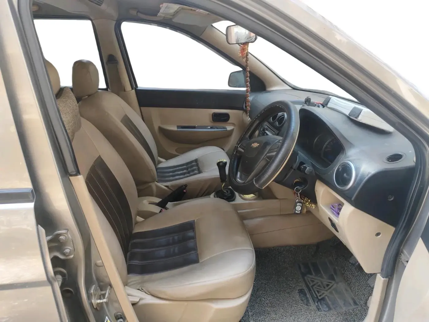 2015 Chevrolet Enjoy 1.3 LS 8 STR, Diesel, Manual, 2,26,330 km, interior