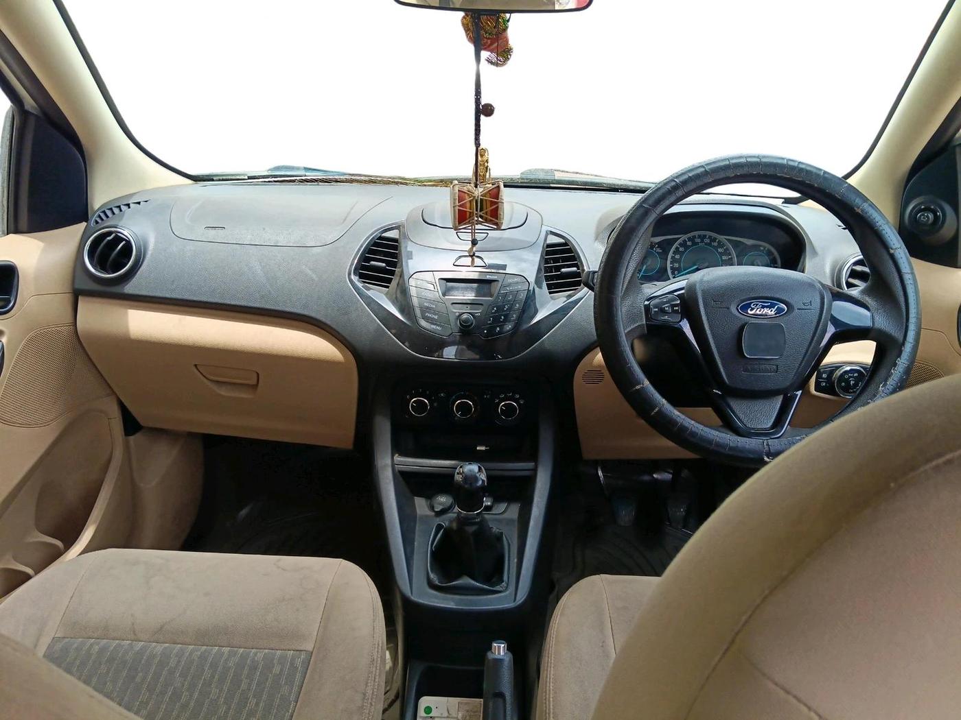 2015 Ford Figo Aspire TREND 1.2 PETROL, CNG, Manual, 1,26,902 km, interior