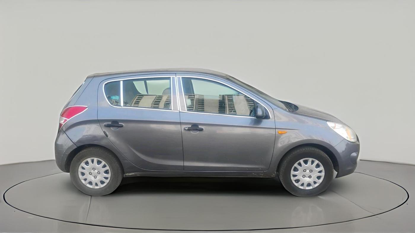 2011 Hyundai i20 MAGNA 1.2, CNG, Manual, 1,77,608 km, exterior