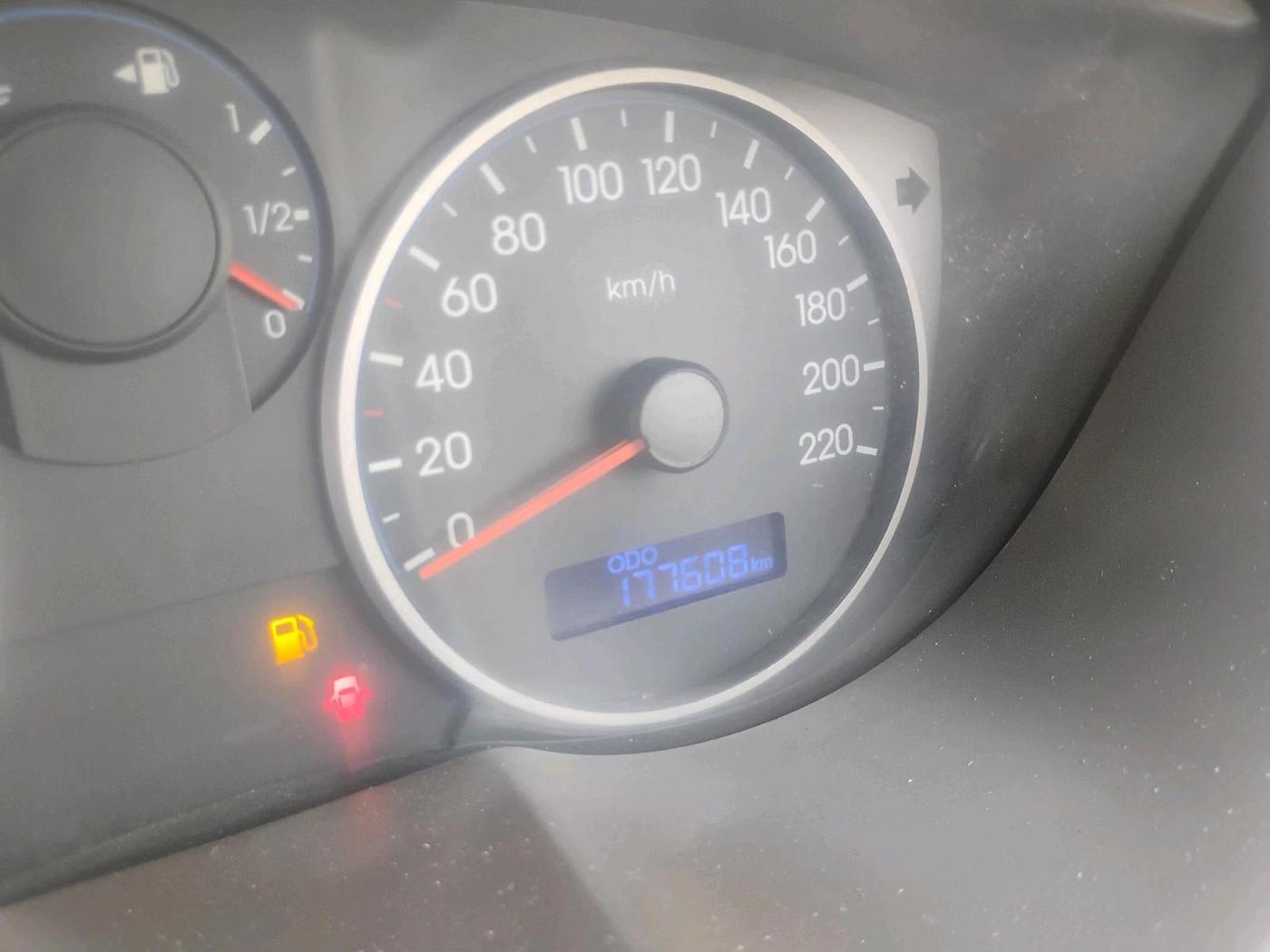 2011 Hyundai i20 MAGNA 1.2, CNG, Manual, 1,77,608 km, interior