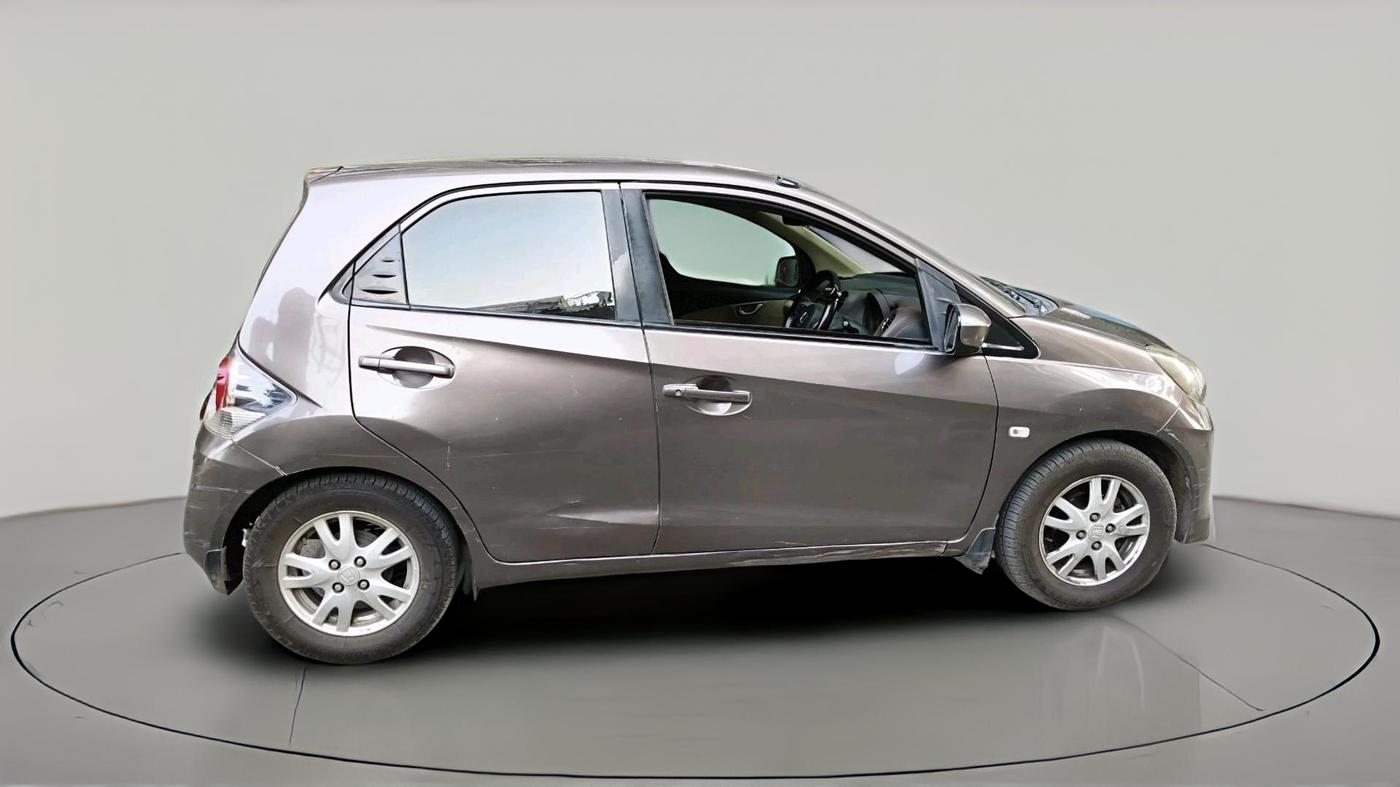 2013 Honda Brio VX AT, CNG, Automatic, 1,42,901 km, exterior