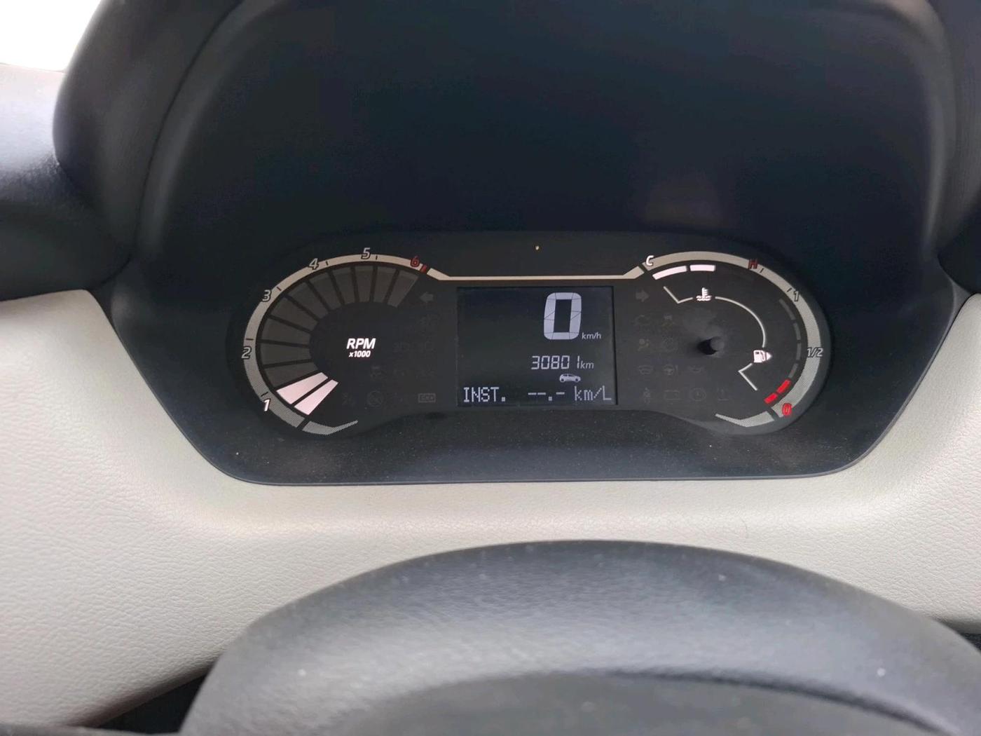 2023 Nissan MAGNITE XL, Petrol, Manual, 30,801 km, interior