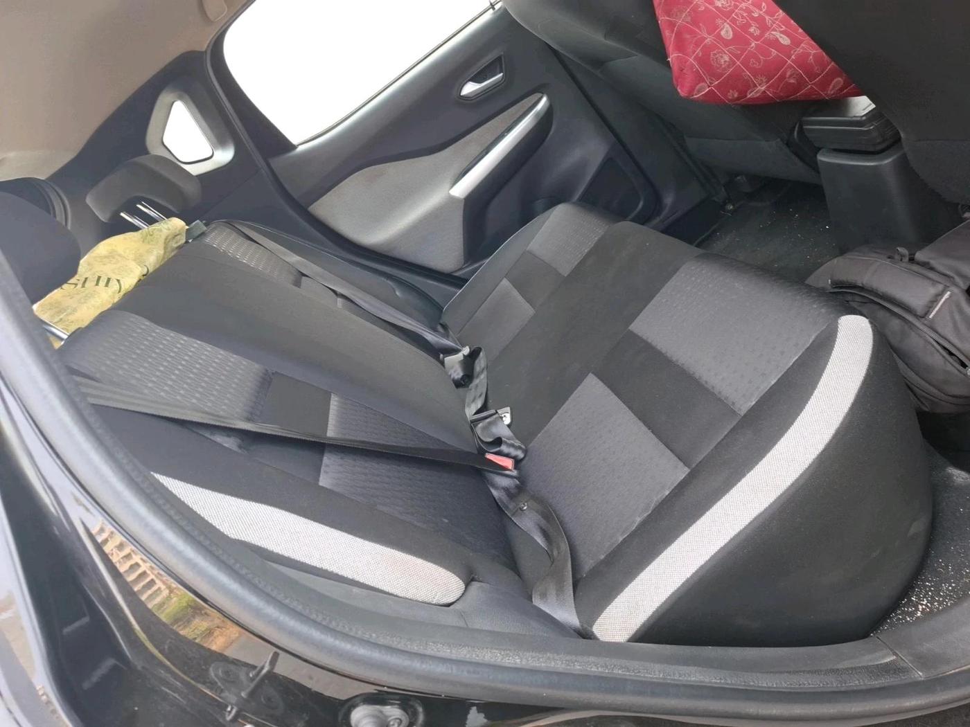 2023 Nissan MAGNITE XL, Petrol, Manual, 30,801 km, interior