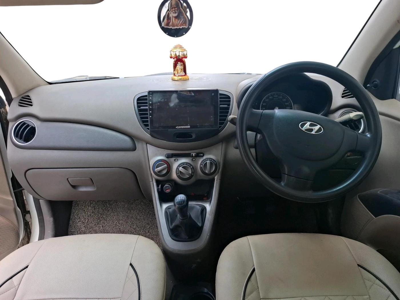 2011 Hyundai i10 ERA 1.1, Petrol, Manual, 93,328 km, interior