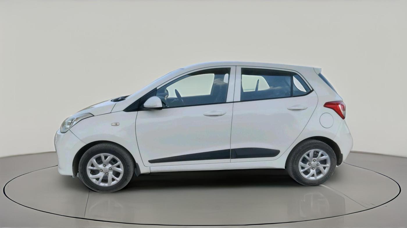2017 Hyundai Grand i10 MAGNA U2 1.2 CRDI, Diesel, Manual, 1,00,001 km, exterior