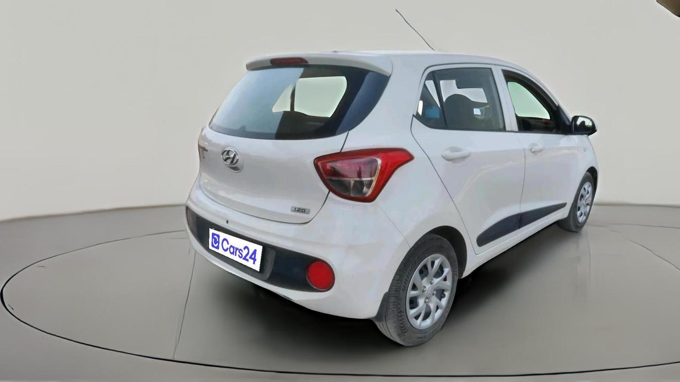 2017 Hyundai Grand i10 MAGNA U2 1.2 CRDI, Diesel, Manual, 1,00,001 km, exterior