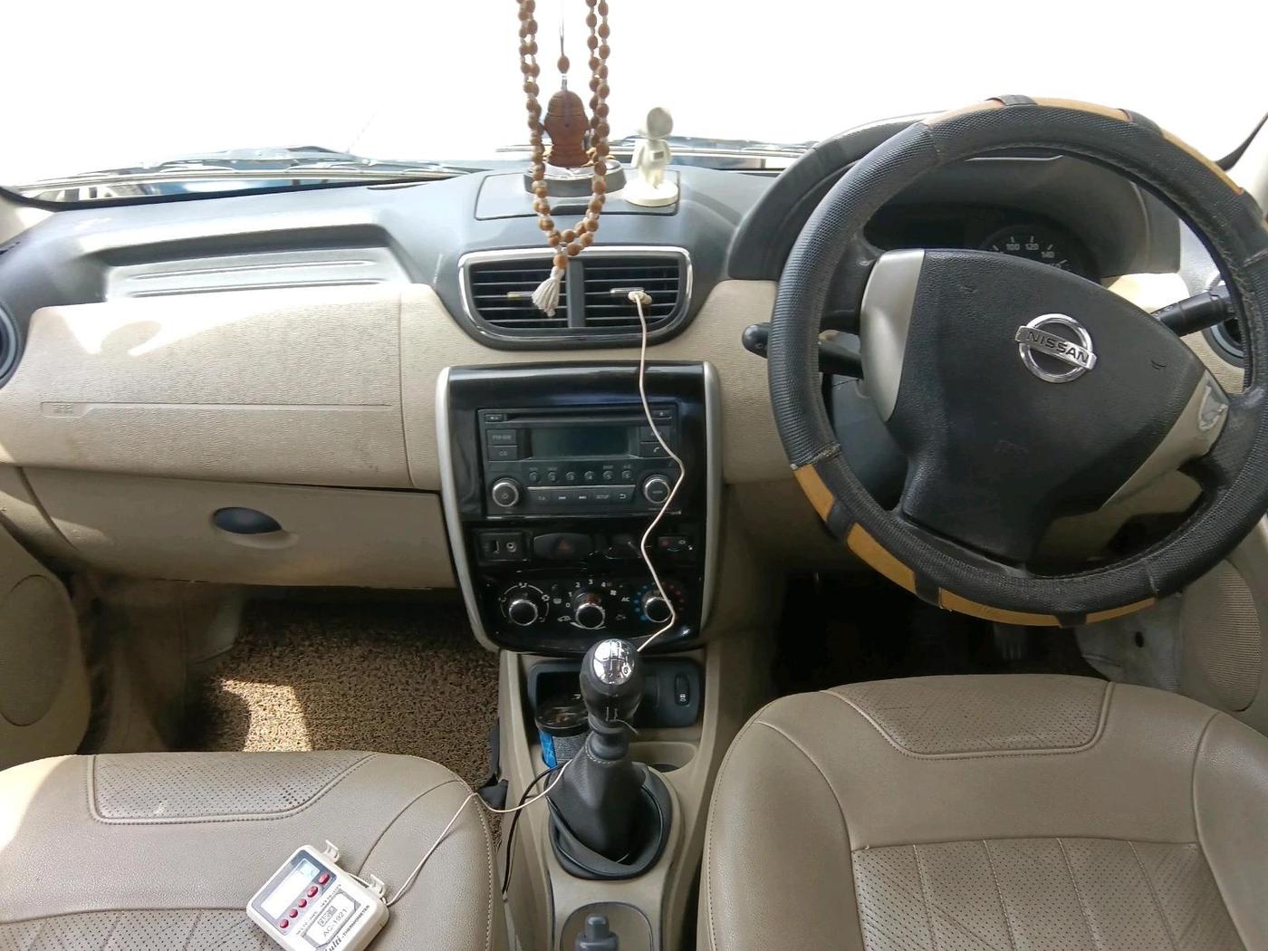 2013 Nissan Terrano XV D THP 110 PS, Diesel, Manual, 1,45,806 km, interior