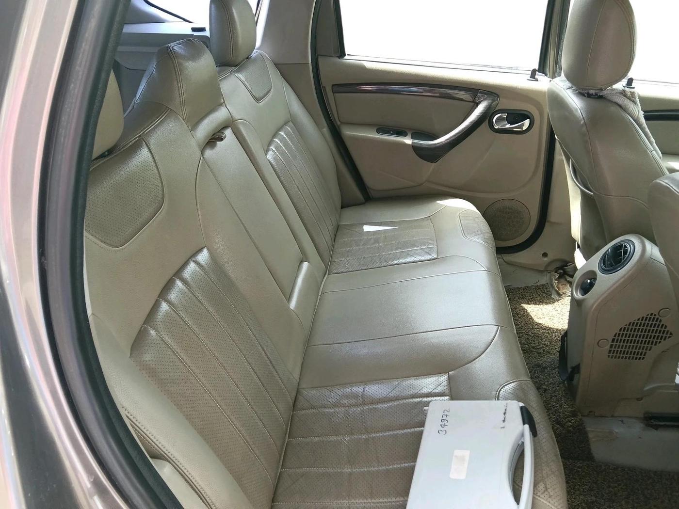 2013 Nissan Terrano XV D THP 110 PS, Diesel, Manual, 1,45,806 km, interior