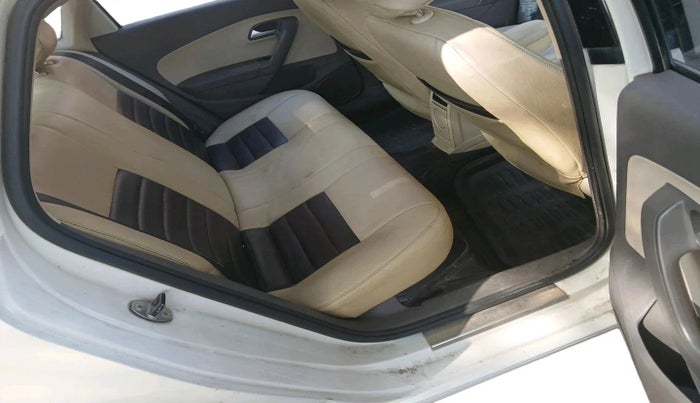 2013 Volkswagen Vento TRENDLINE DIESEL 1.6, Diesel, Manual, 1,17,245 km, interior