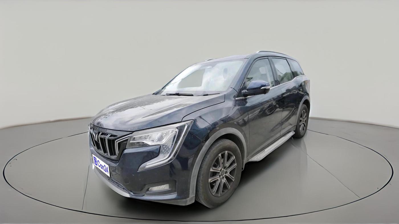 2025 Mahindra XUV700 AX 7 LUXURY D AT 7 STR, Diesel, Automatic, 26,233 km, exterior