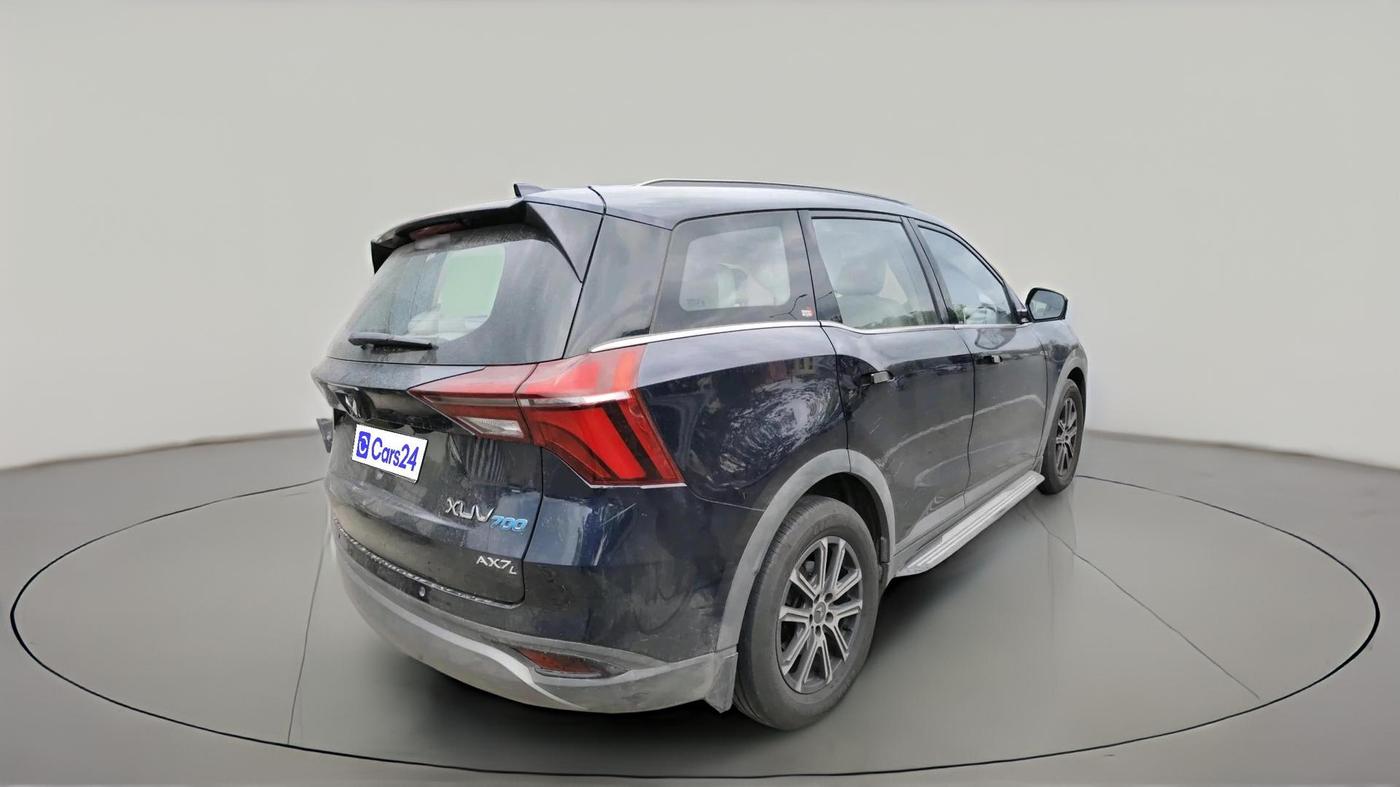 2025 Mahindra XUV700 AX 7 LUXURY D AT 7 STR, Diesel, Automatic, 26,233 km, exterior