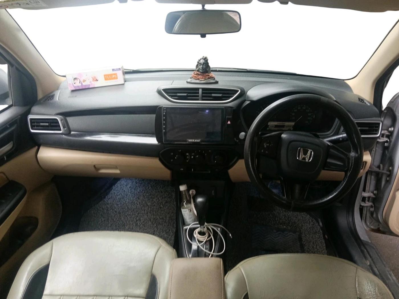 2019 Honda Amaze 1.2L I-VTEC S CVT, CNG, Automatic, 1,28,771 km, interior