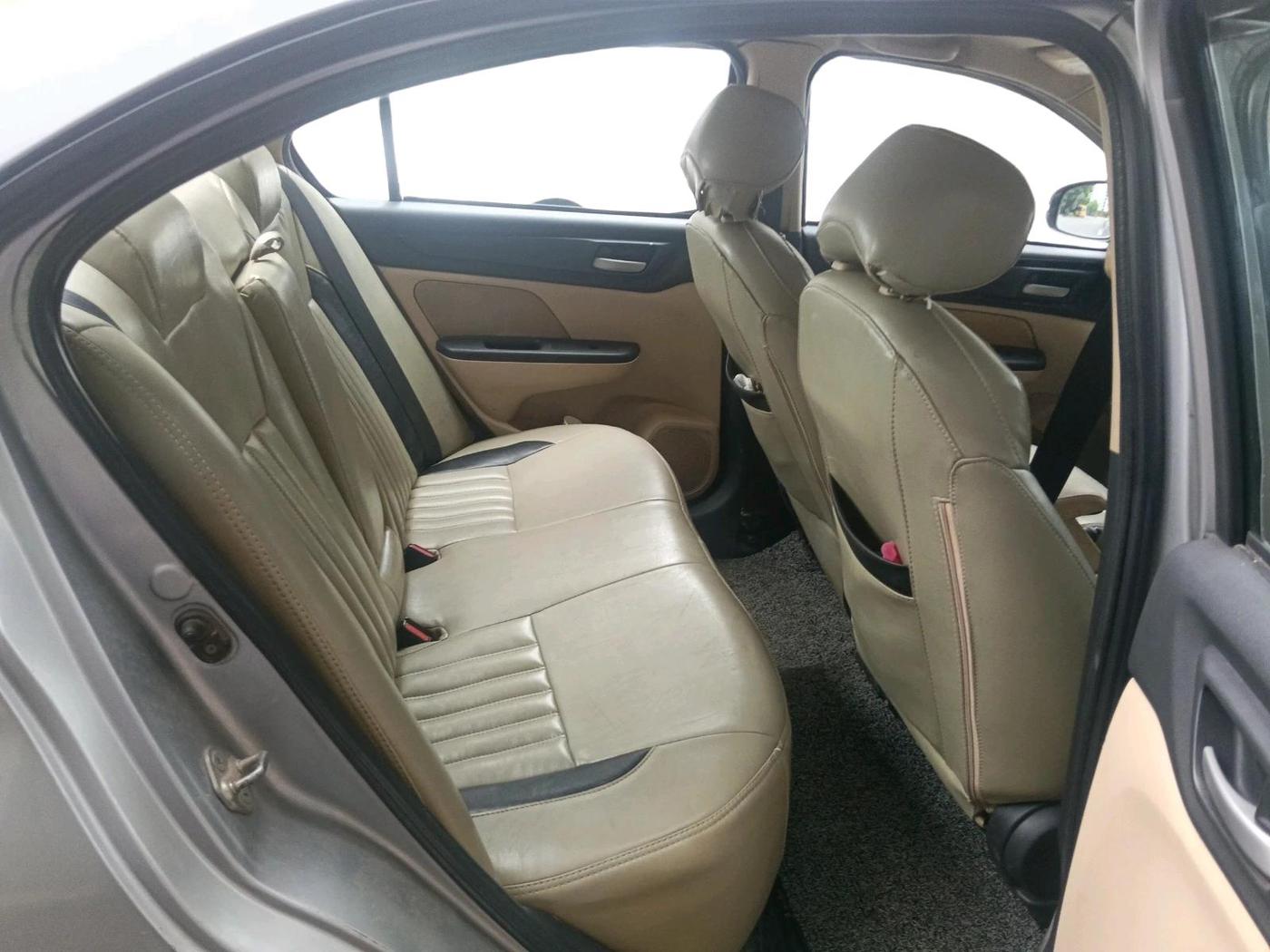 2019 Honda Amaze 1.2L I-VTEC S CVT, CNG, Automatic, 1,28,771 km, interior