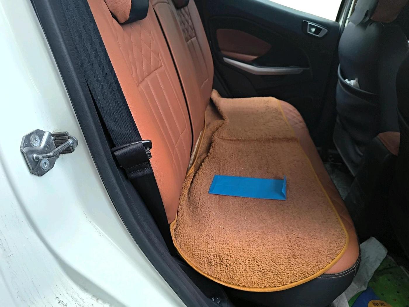 2018 Ford Ecosport TITANIUM 1.5L DIESEL, Diesel, Manual, 1,38,505 km, interior