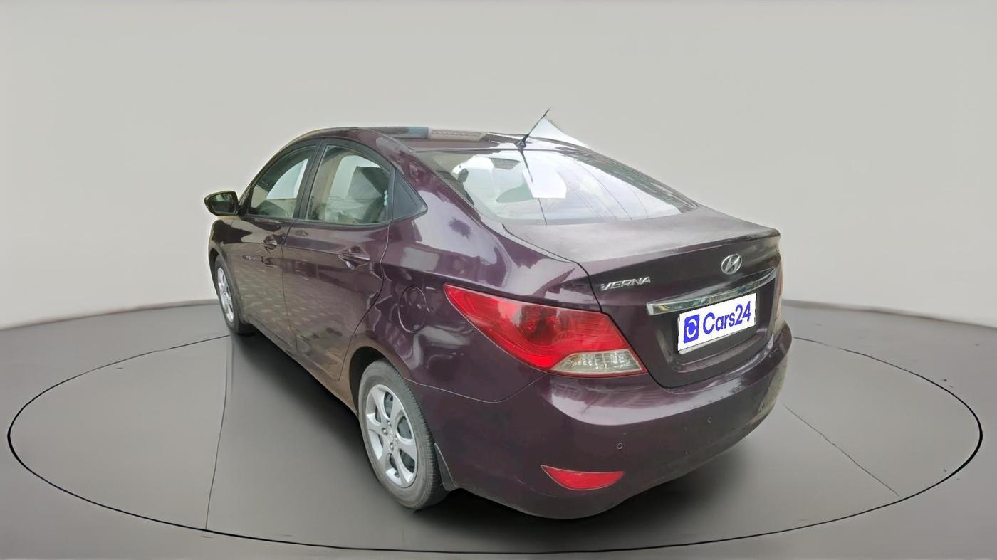 2013 Hyundai Verna FLUIDIC 1.6 CRDI EX, Diesel, Manual, 2,42,663 km, exterior