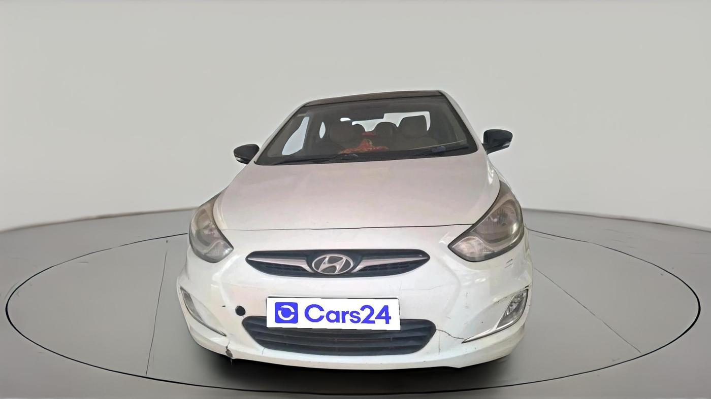 2011 Hyundai Verna FLUIDIC 1.6 CRDI SX AT, Diesel, Automatic, 87,667 km, exterior