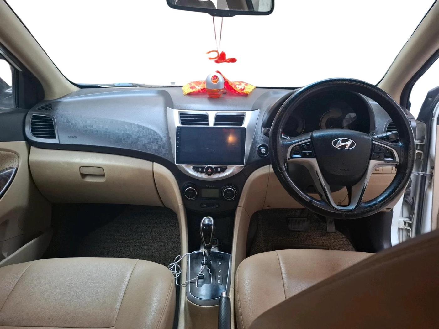 2011 Hyundai Verna FLUIDIC 1.6 CRDI SX AT, Diesel, Automatic, 87,667 km, interior