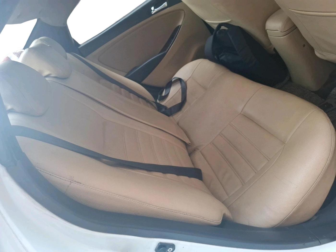 2011 Hyundai Verna FLUIDIC 1.6 CRDI SX AT, Diesel, Automatic, 87,667 km, interior