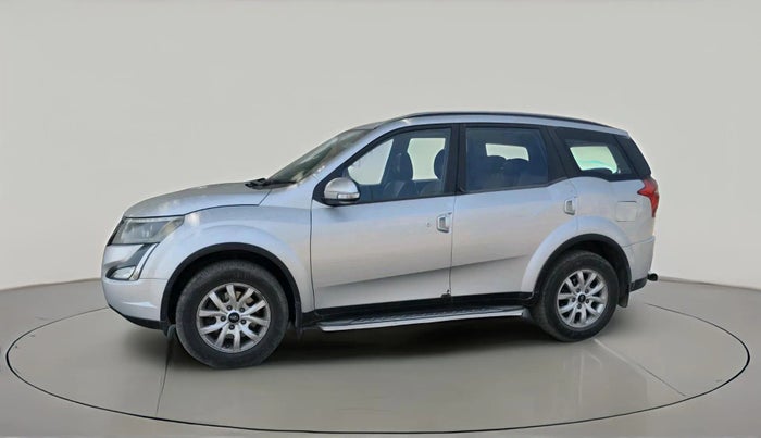 2018 Mahindra XUV500 W9, Diesel, Manual, 1,81,703 km, exterior