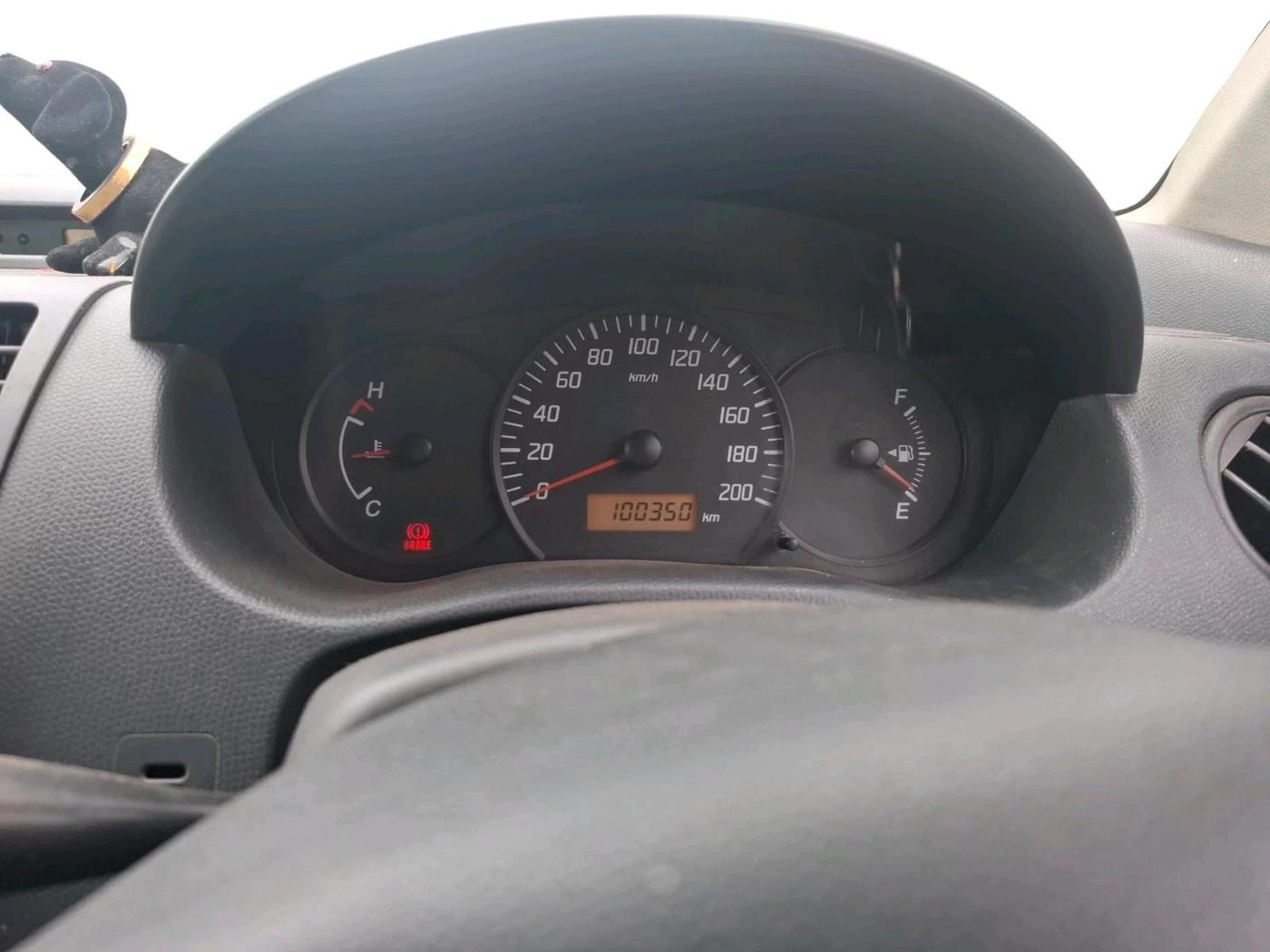 2011 Maruti Swift Dzire LXI, CNG, Manual, 1,00,350 km, interior