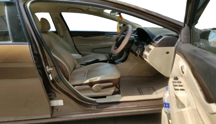 2018 Maruti Ciaz DELTA 1.4 MT PETROL, Petrol, Manual, 1,07,654 km, interior