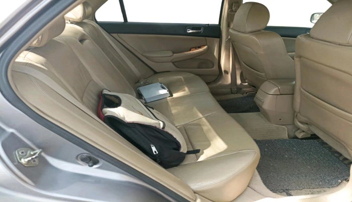 2004 Honda Accord 2.4 LVTI-L MT, Petrol, Manual, 90,462 km, interior