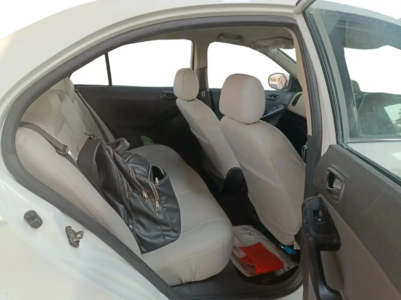 2016 Tata Zest XM PETROL, CNG, Manual, 1,04,000 km, interior