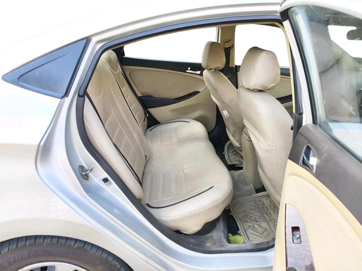 2012 Hyundai Verna FLUIDIC 1.6 VTVT EX, CNG, Manual, 1,09,202 km, interior