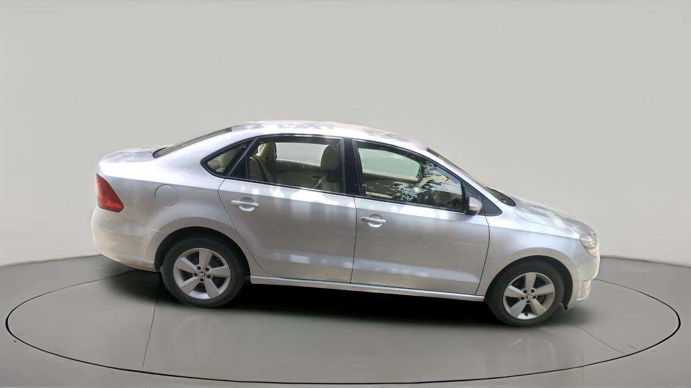 2016 Skoda Rapid 1.5 TDI CR STYLE PLUS AT, Diesel, Automatic, 1,61,076 km, exterior