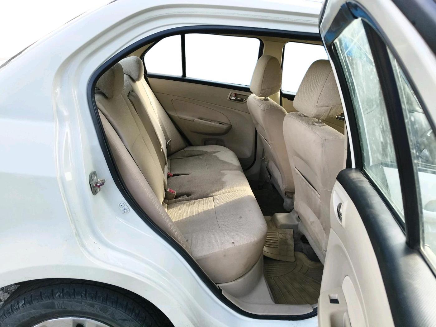 2015 Maruti Swift Dzire VXI, CNG, Manual, 1,05,099 km, interior
