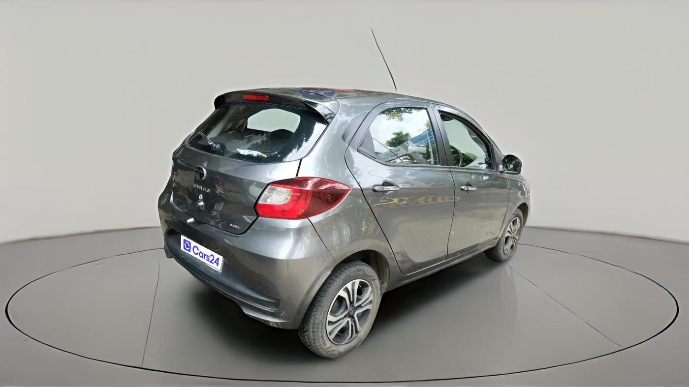 2024 Tata Tiago  XZA Plus CNG, CNG, Automatic, 44,289 km, exterior