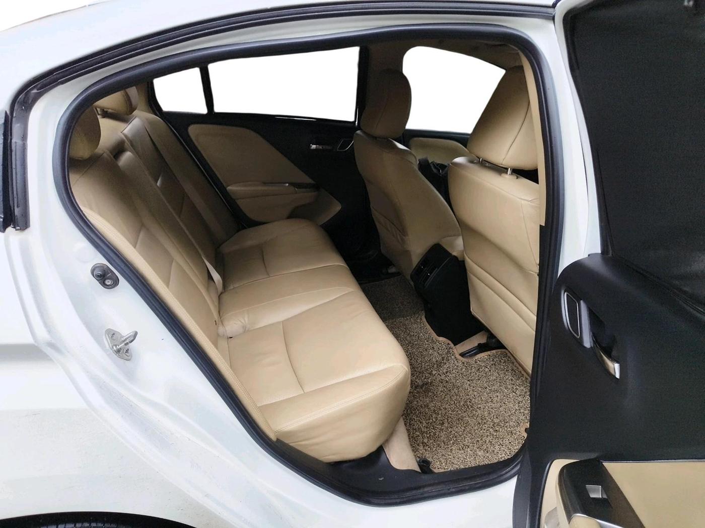 2018 Honda City 1.5L I-VTEC ZX CVT, CNG, Automatic, 52,228 km, interior