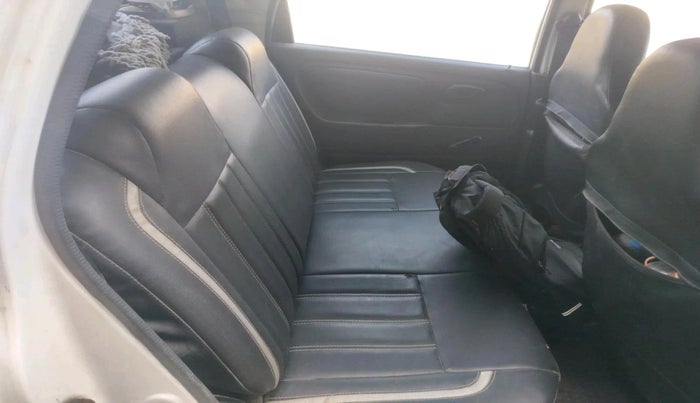 2011 Maruti Alto LXI, CNG, Manual, 1,17,991 km, interior