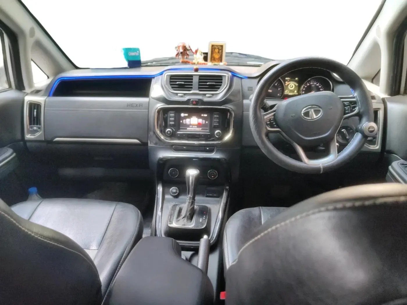 2017 Tata Hexa XTA 4X2 7 STR, Diesel, Automatic, 62,385 km, interior