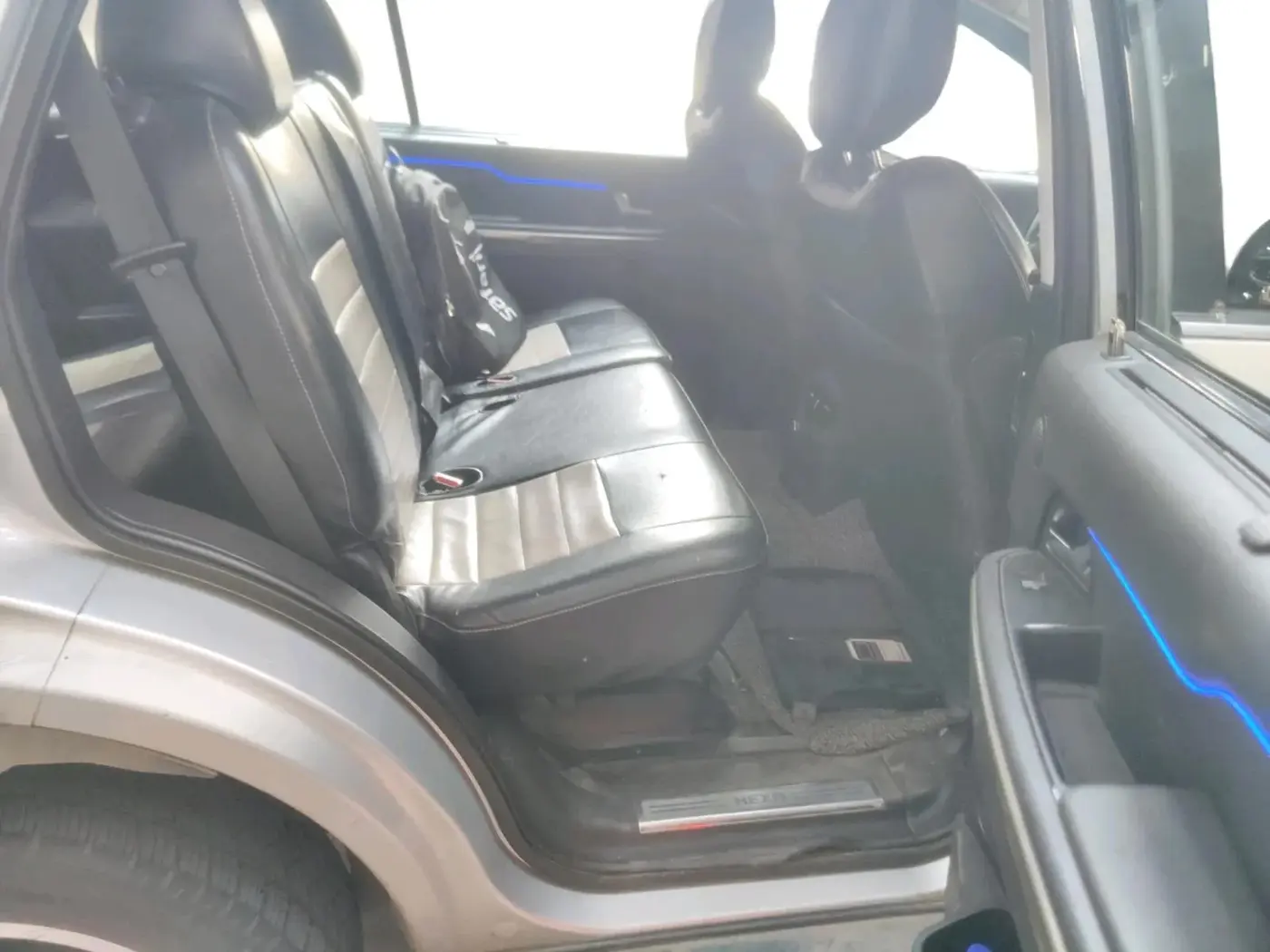 2017 Tata Hexa XTA 4X2 7 STR, Diesel, Automatic, 62,385 km, interior