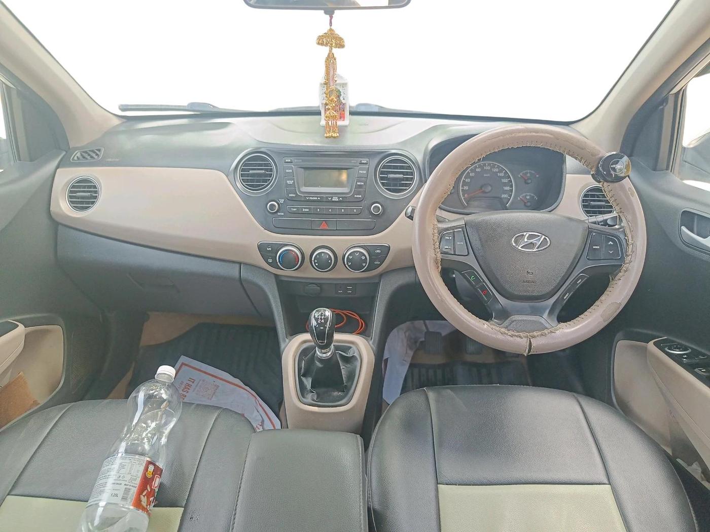 2016 Hyundai Grand i10 SPORTZ 1.1 CRDI, Diesel, Manual, 95,477 km, interior
