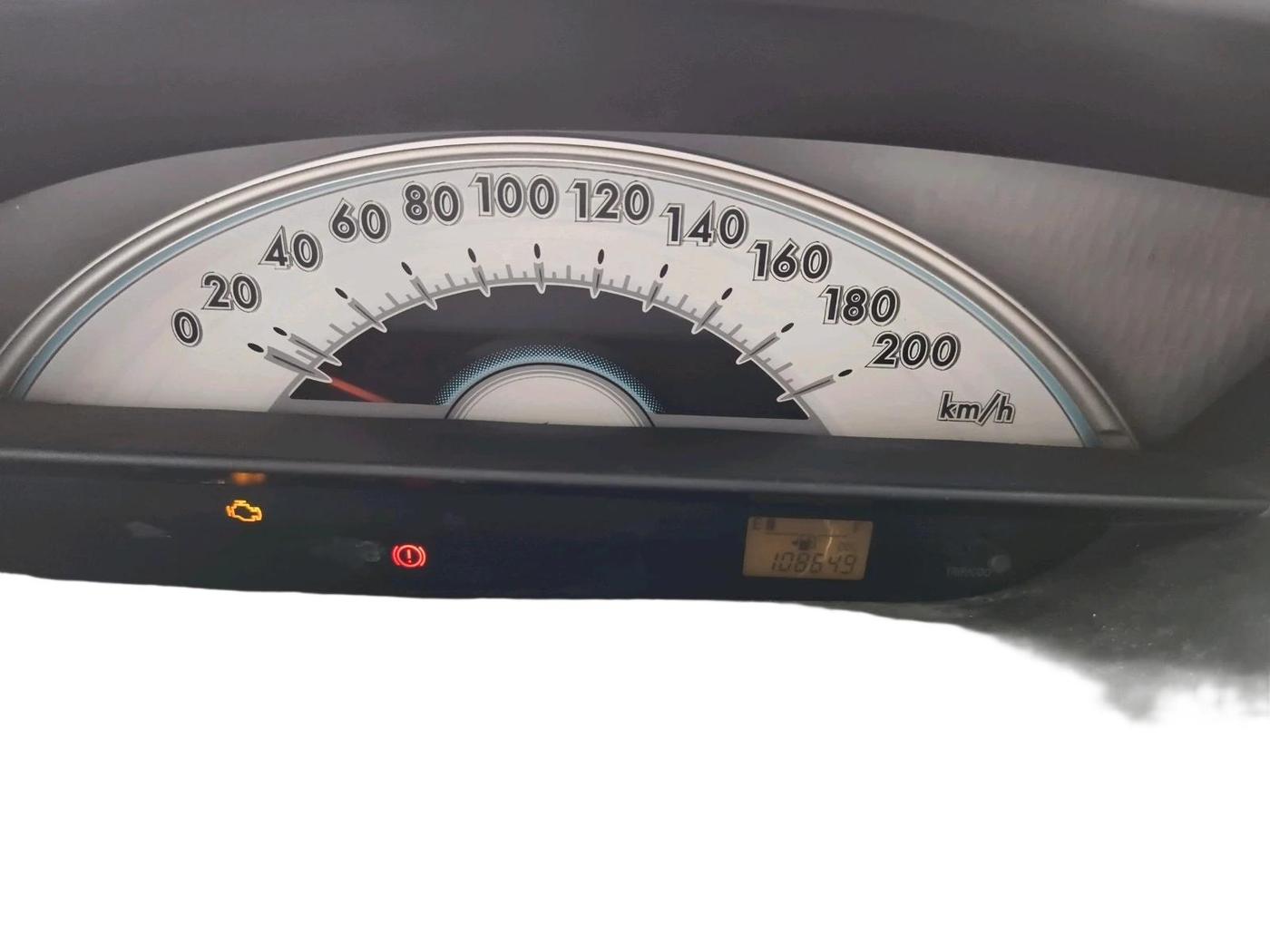 2011 Toyota Etios G, Petrol, Manual, 1,08,649 km, interior