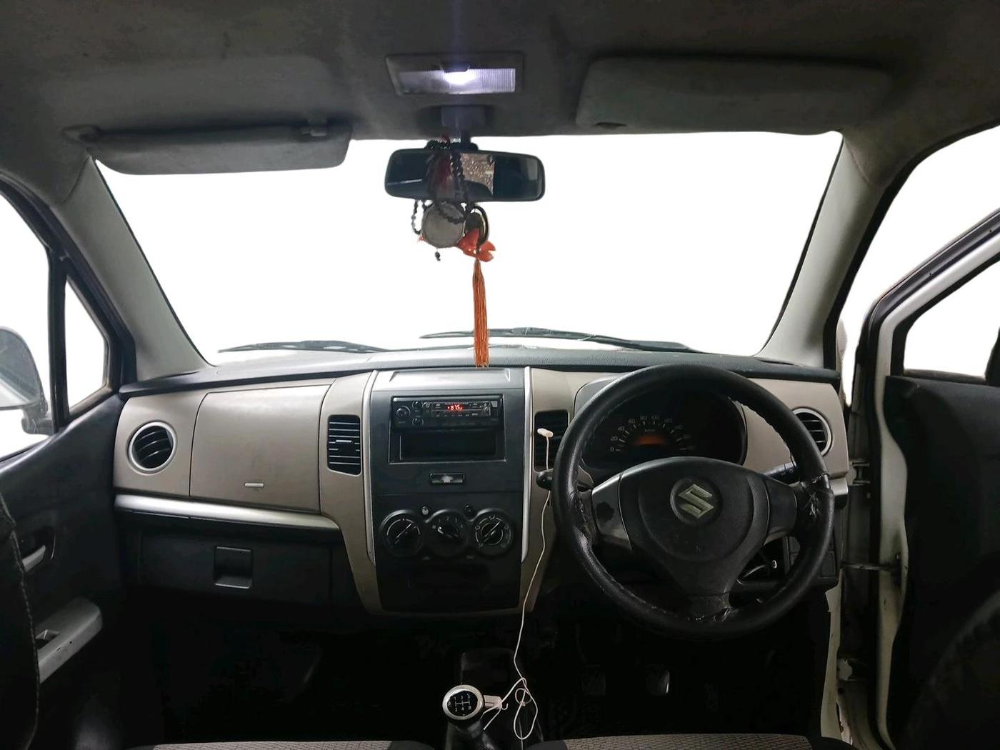 2015 Maruti Wagon R 1.0 LXI CNG, CNG, Manual, 98,126 km, interior