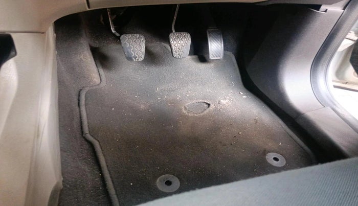 2016 Ford Ecosport TREND 1.5L DIESEL, Diesel, Manual, 2,07,386 km, interior