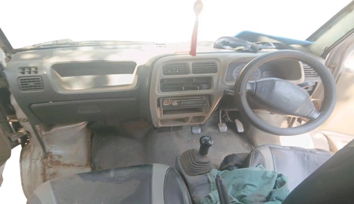 2016 Maruti Eeco 7 STR, CNG, Manual, 1,27,489 km, interior