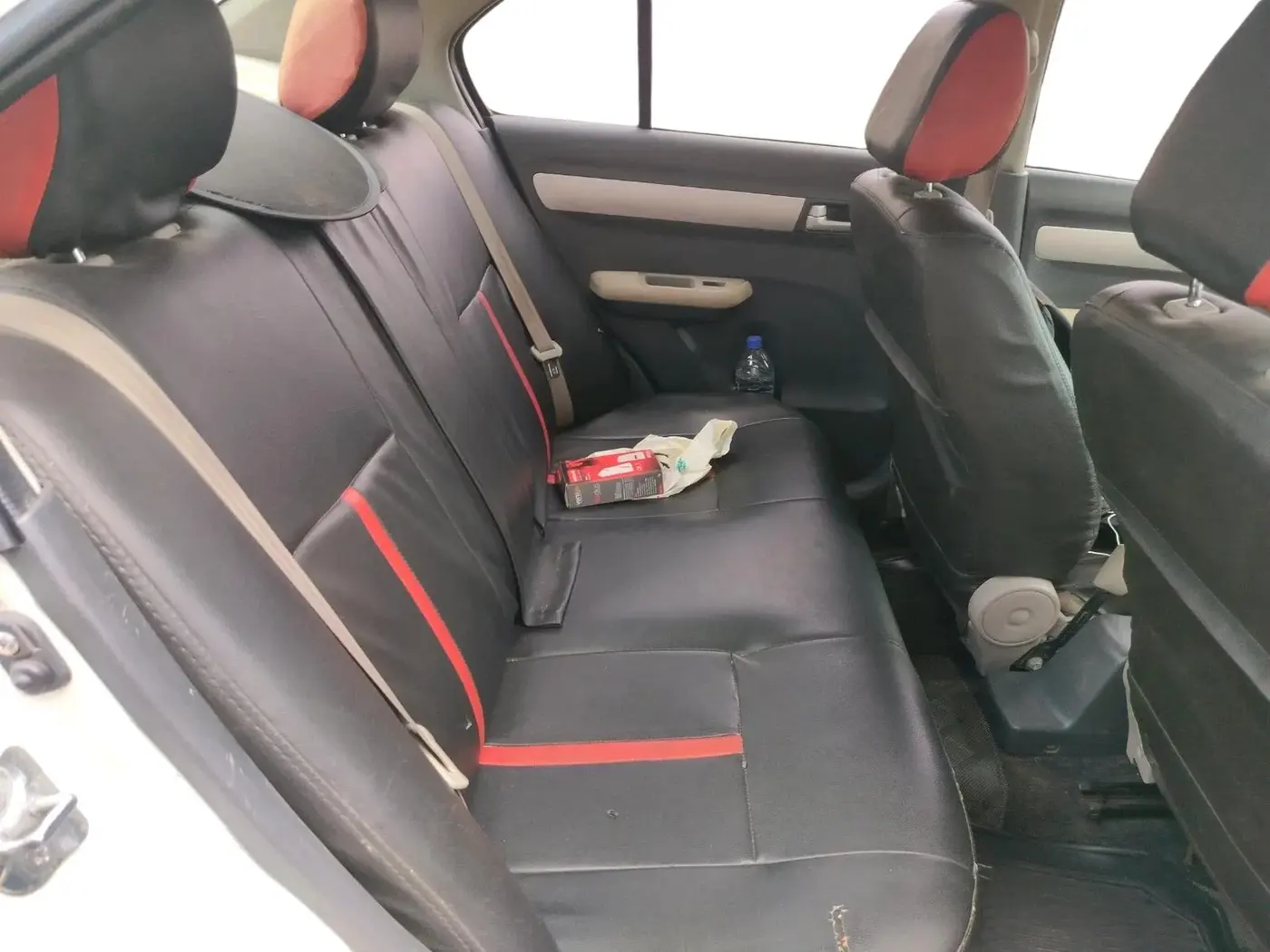 2011 Maruti Swift Dzire ZXI, CNG, Manual, 1,12,963 km, interior