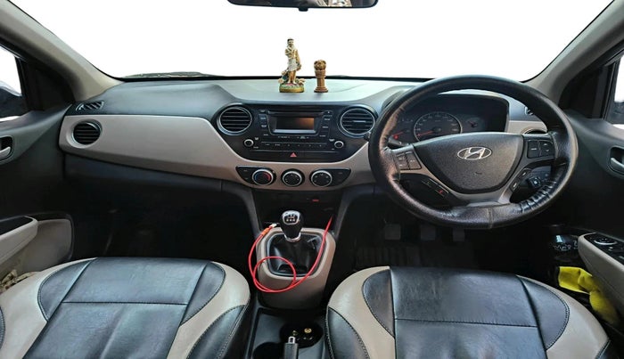 2015 Hyundai Grand i10 SPORTZ 1.2 KAPPA VTVT, CNG, Manual, 90,000 km, interior